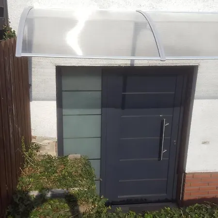 Apartmán Ferienwohnung Christa, *
